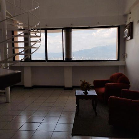 Hotel Valladolid Heredia Exteriör bild